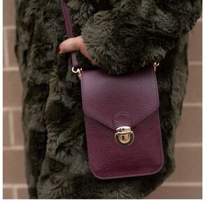 STG save the girls cellphone cross body purse